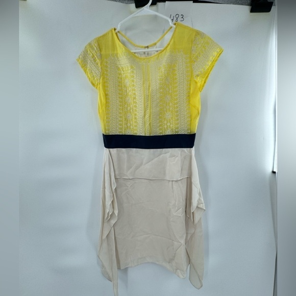 BCBGMazAzria runway the dorethea dress embroidered short sleeve size M - Picture 1 of 13